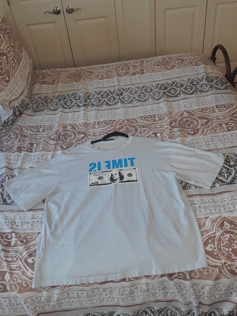TIME IS MONEY Graphic Tee